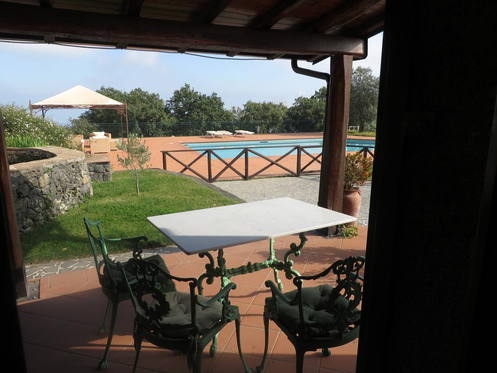 Agriturismo Le Case Del Merlo มีโล ห้อง รูปภาพ